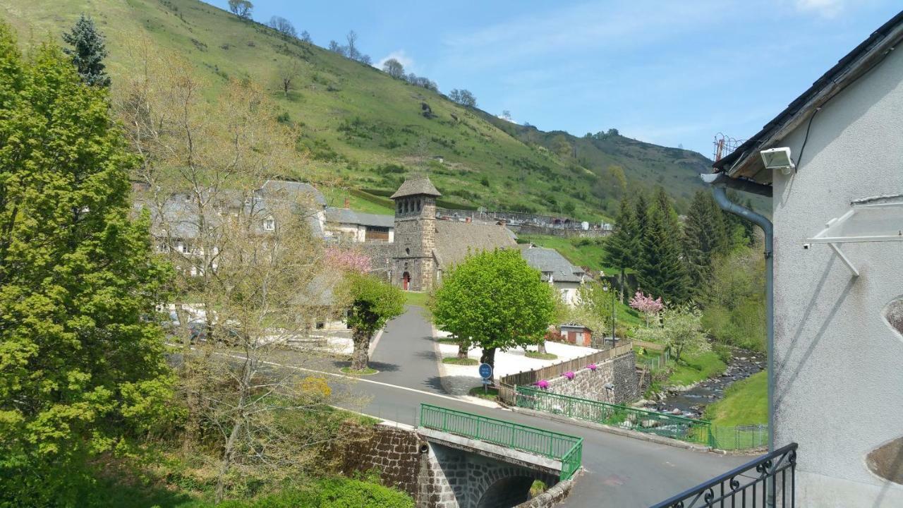 Maison Du Pays De Salers Dans Le Parc Des Volcans D'Auvergne Saint-Projet-de-Salers Exteriér fotografie