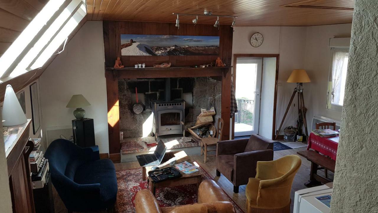 Maison Du Pays De Salers Dans Le Parc Des Volcans D'Auvergne Saint-Projet-de-Salers Exteriér fotografie